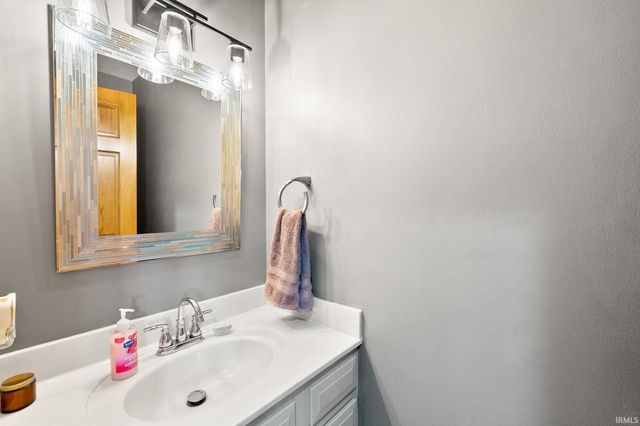 917 Abbey Place Boulevard, Fort Wayne, IN 46804