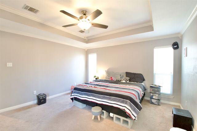 717 Oakmont Drive, Hewitt, TX 76643