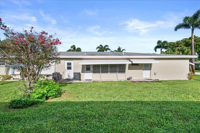 220 COUNTRY Lane B, Boynton Beach, FL 33435