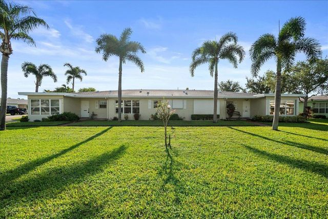 220 COUNTRY Lane B, Boynton Beach, FL 33435