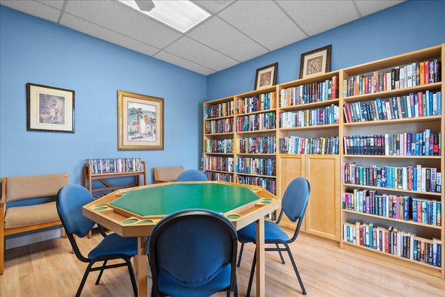 220 COUNTRY Lane B, Boynton Beach, FL 33435