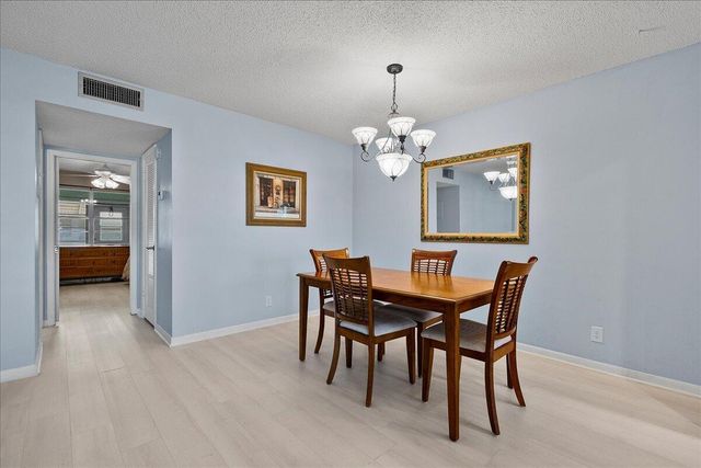 220 COUNTRY Lane B, Boynton Beach, FL 33435