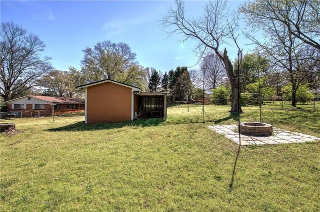 212 Meadow Lane, Cartersville, GA 30120