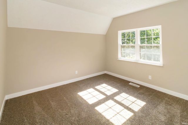 11705 Carol Heights Lane, Evansville, IN 47712