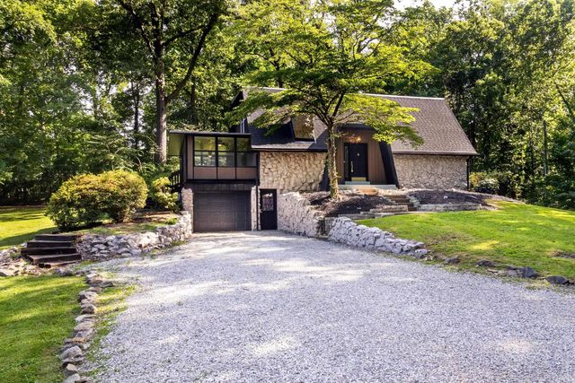 11705 Carol Heights Lane, Evansville, IN 47712