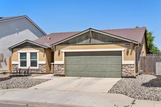 5622 W Pontiac Way, Fresno, CA 93722