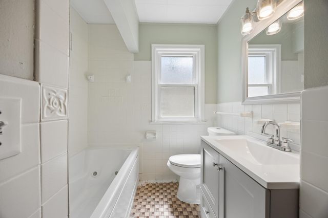 1652 Atlantic Street, Saint Paul, MN 55106
