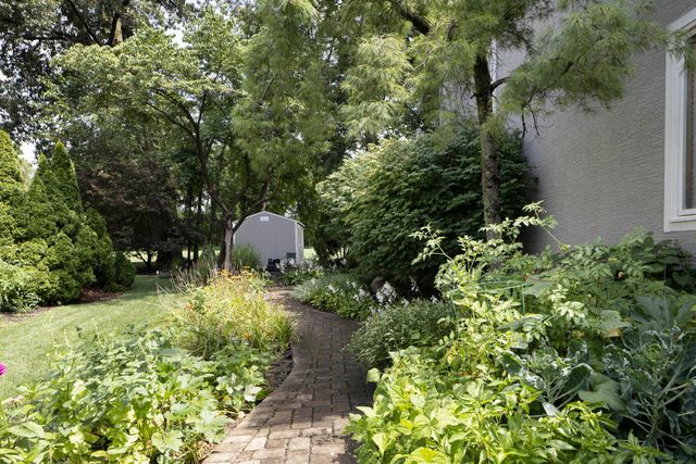 5640 Lynx Drive, Westerville, OH 43081