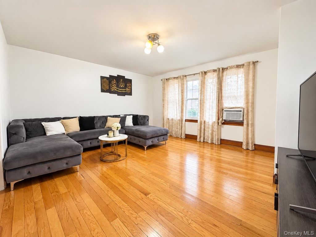 147-48 24th Avenue, Whitestone, NY 11357 — photo 3