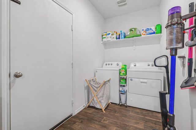 209 Ehrlich ST, Kyle, TX 78640