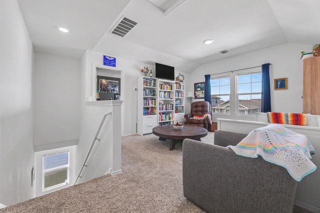 209 Ehrlich ST, Kyle, TX 78640