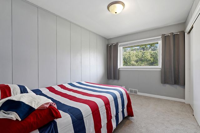 1807 Glenwood Avenue, Joliet, IL 60435