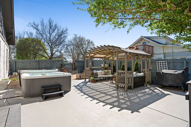 117 5th Ave, Columbia, TN 38401