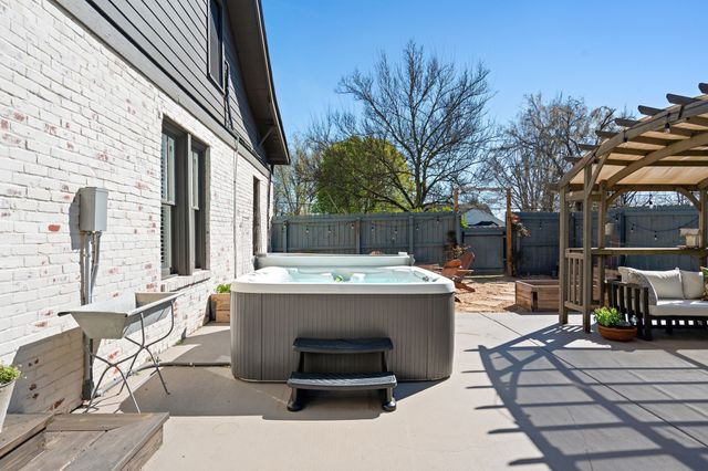 117 5th Ave, Columbia, TN 38401