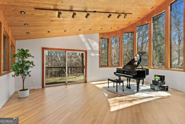 120 Laurel Drive NE, Atlanta, GA 30342
