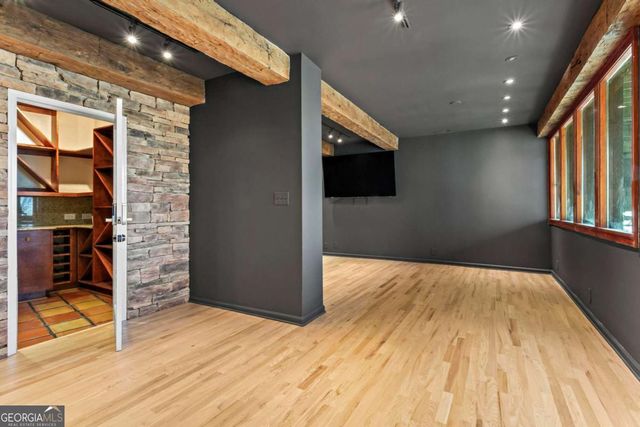 120 Laurel Drive NE, Atlanta, GA 30342