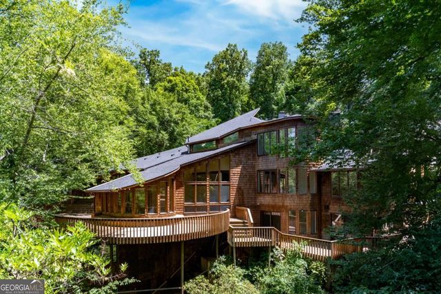 120 Laurel Drive NE, Atlanta, GA 30342