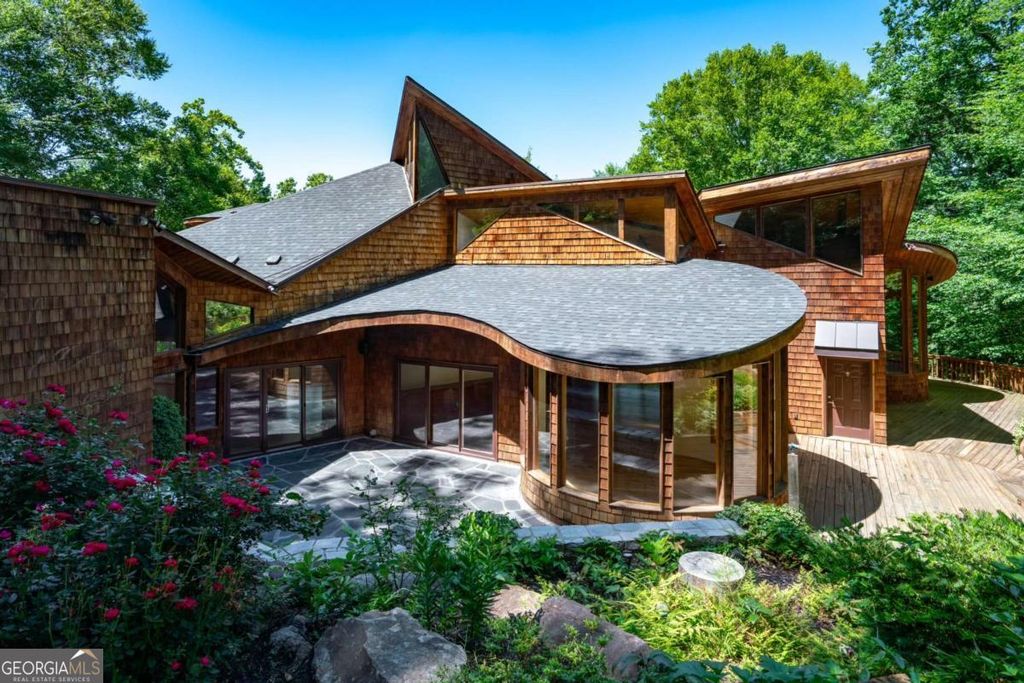 120 Laurel Drive NE, Atlanta, GA 30342