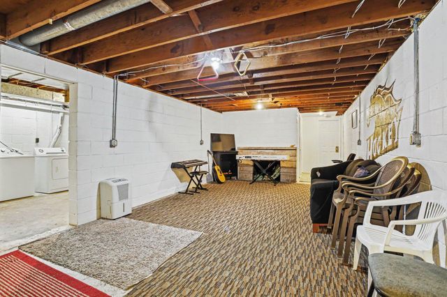 1021 Farrell Avenue, Kalamazoo City, MI 49006