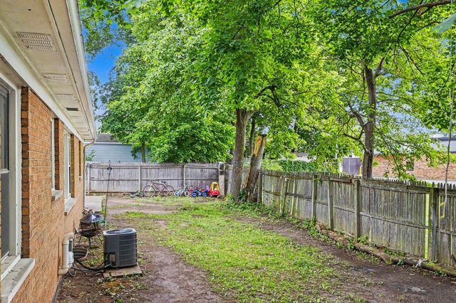 1021 Farrell Avenue, Kalamazoo City, MI 49006