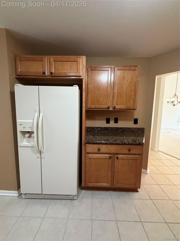 25499 Wyngate Court, Huron Charter Township, MI 48134