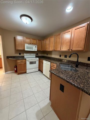 25499 Wyngate Court, Huron Charter Township, MI 48134