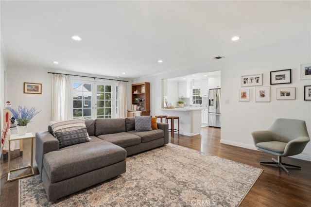 5423 Columbus Ave, Sherman Oaks, CA 91411