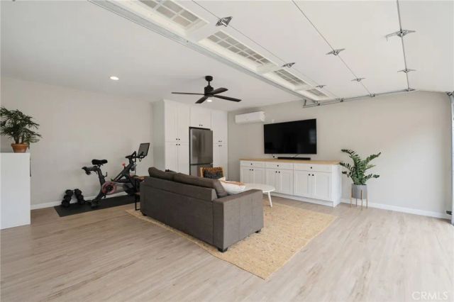 5423 Columbus Ave, Sherman Oaks, CA 91411