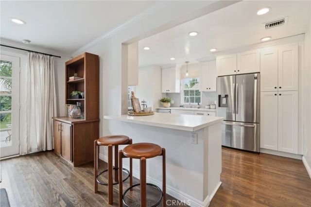 5423 Columbus Ave, Sherman Oaks, CA 91411