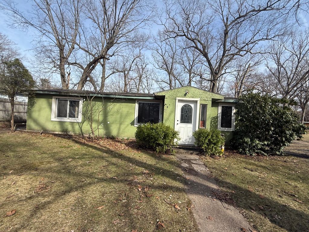 725 Minnie Street, Michigan City, IN 46360