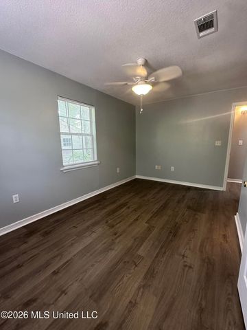 1206 Beach Avenue, Gulfport, MS 39501