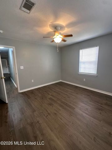 1206 Beach Avenue, Gulfport, MS 39501