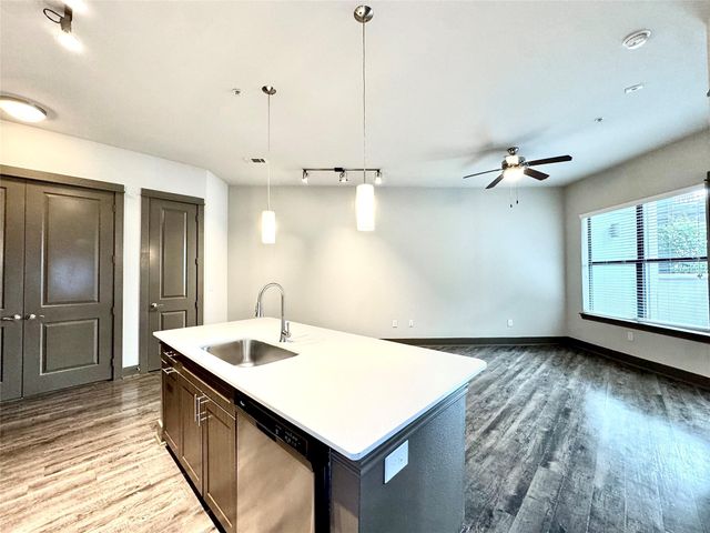 5454 Washington Avenue 3314, Houston, TX 77007