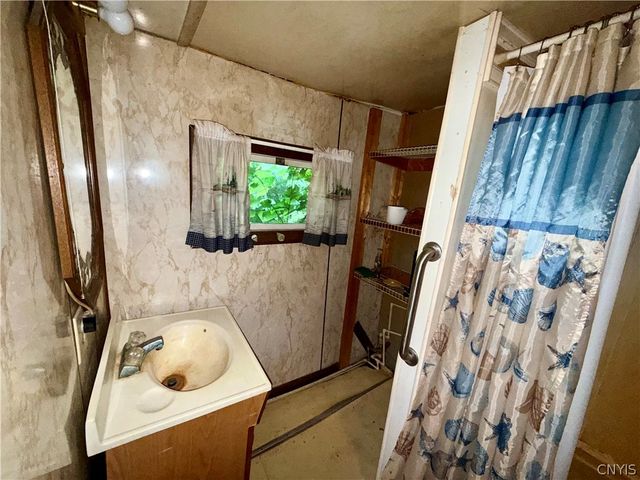 1070 Lynch Road, Van Buren, NY 13027
