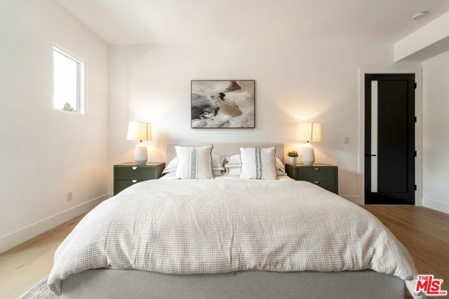 350 Mount Carmel Dr, Glendale, CA 91206