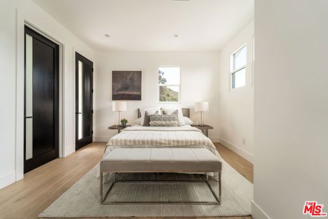 350 Mount Carmel Dr, Glendale, CA 91206