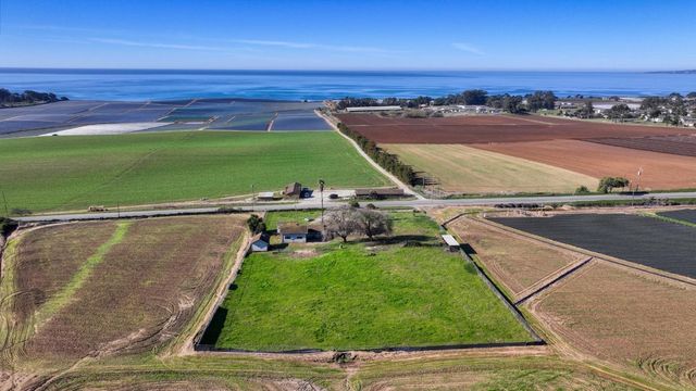 706 San Andreas Road, Watsonville, CA 95076