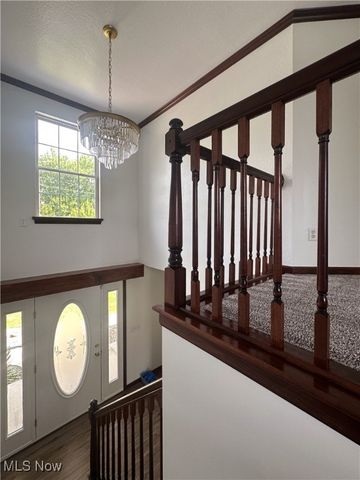 95 Cheyenne Drive, Girard, OH 44420