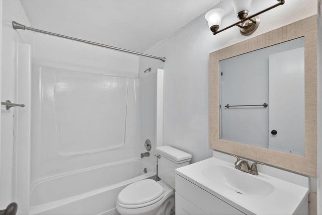 10821 N Military Trail 3, Palm Beach Gardens, FL 33410