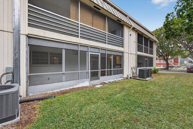 10821 N Military Trail 3, Palm Beach Gardens, FL 33410