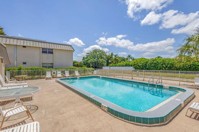 10821 N Military Trail 3, Palm Beach Gardens, FL 33410