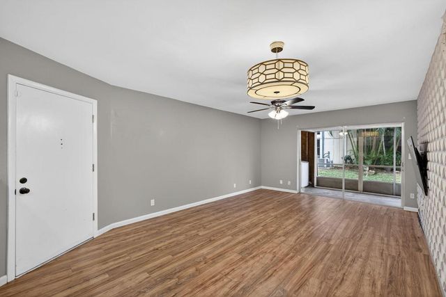 10821 N Military Trail 3, Palm Beach Gardens, FL 33410