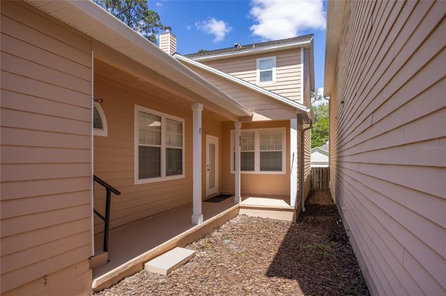 11685 NW 19TH PLACE, Gainesville, FL 32606