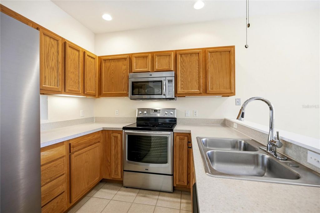 Image 2 of property listing at 11685 NW 19TH PLACE, Gainesville, FL 32606