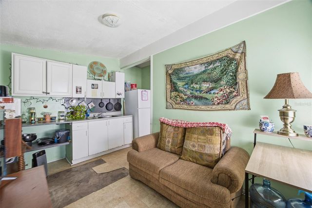 1808 S 86TH STREET, Tampa, FL 33619