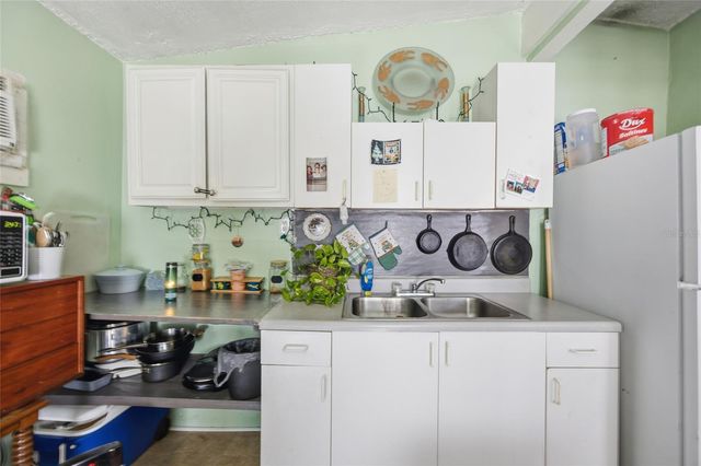 1808 S 86TH STREET, Tampa, FL 33619