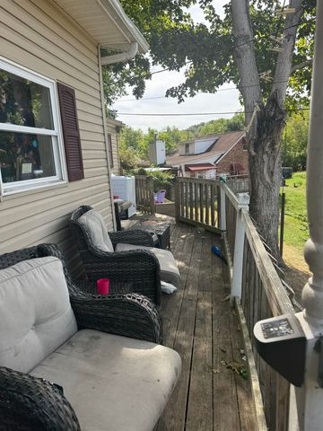 887 Norway Avenue, Huntington, WV 25705