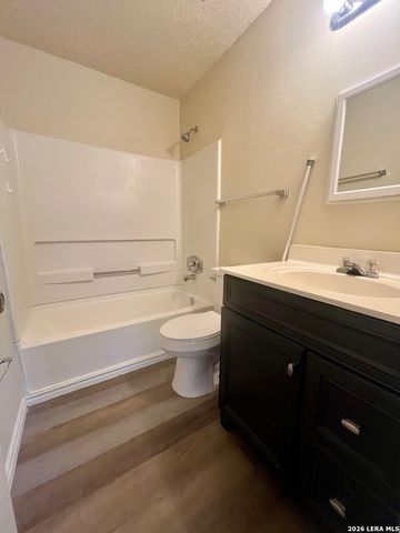 4507 Shay Cir, San Antonio, TX 78251