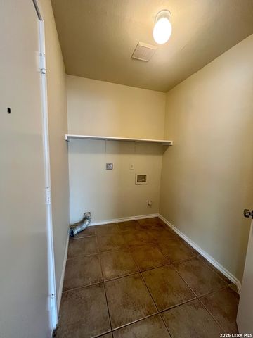 4507 Shay Cir, San Antonio, TX 78251