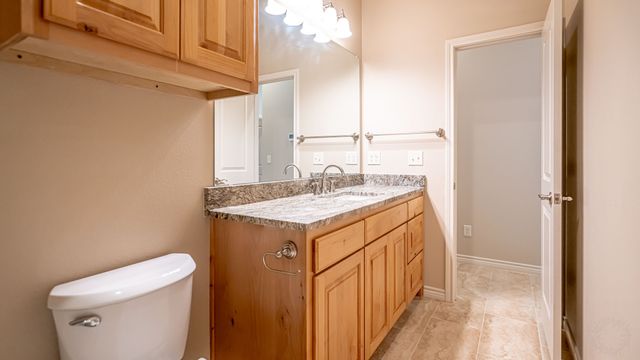 2718 Austin Drive, Granbury, TX 76048